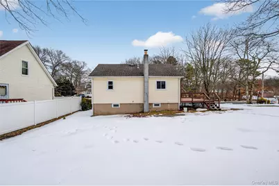 [Address not provided], Wyandanch, NY 11798 - Photo 3