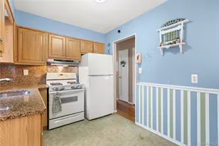 2341 Dobson Ave, Merrick, NY 11566 - Photo 7