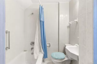 2341 Dobson Avenue, Merrick, NY 11566 - Photo 15