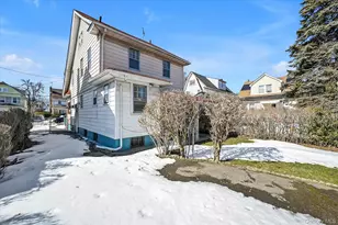 109-11 207th St, Queens Village, NY 11429 - Photo 19