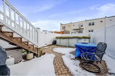 512 Prentiss Avenue, Bronx, NY 10465 - Photo 23