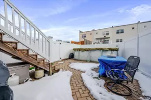 512 Prentiss Ave, Bronx, NY 10465 - Photo 23