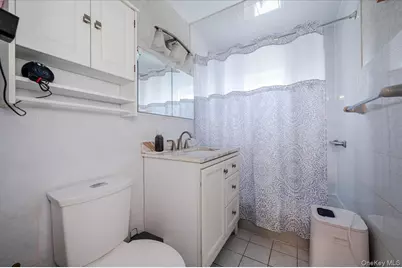 512 Prentiss Avenue, Bronx, NY 10465 - Photo 13