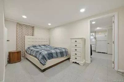 13514 220th Street, Springfield Gardens, NY 11413 - Photo 15