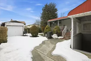 135-14 220th St, Springfield Gardens, NY 11413 - Photo 19