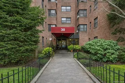 30 Fleetwood Avenue #1B, Mount Vernon, NY 10552 - Photo 1