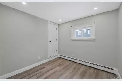 78 Adirondack Drive, Selden, NY 11784 - Photo 17