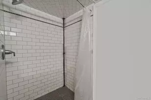 78 Adirondack Dr, Selden, NY 11784 - Photo 25