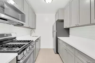 700 Scarsdale Avenue #3T, Scarsdale, NY 10583 - Photo 5