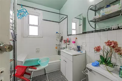 3425 Dekalb Avenue, Bronx, NY 10467 - Photo 23