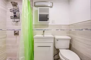 69-63 74th St, Middle Village, NY 11379 - Photo 31