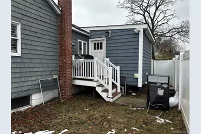 5 Bristol Street, Huntington, NY 11743 - Photo 3