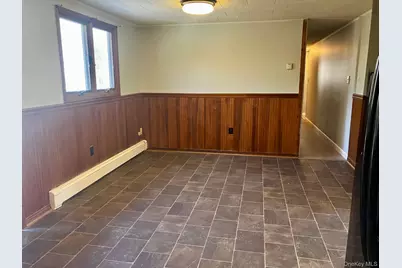 87 W Peenpack Trail, Sparrow Bush, NY 12780 - Photo 9