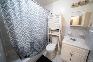 140-37 Charles Ln, Springfield Gardens, NY 11413 - Photo 11