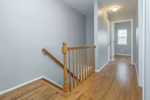 78 B Ashwood Rd, Port Washington, NY 11050 - Photo 17