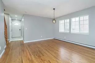 78 B Ashwood Rd, Port Washington, NY 11050 - Photo 5