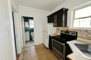 135-33 234th Pl, Rosedale, NY 11422 - Photo 7