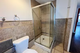 135-33 234th Pl, Rosedale, NY 11422 - Photo 15