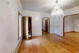 217 Lincoln Ave, Rockville Centre, NY 11570 - Photo 5