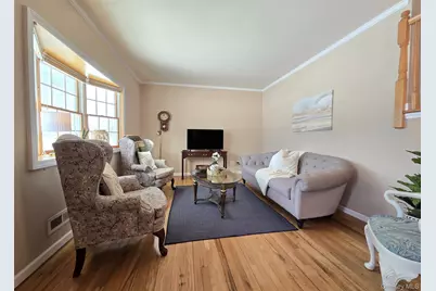 165 Edgewater Avenue, Bayport, NY 11705 - Photo 5