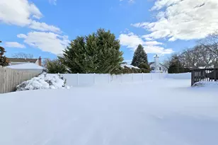 165 Edgewater Ave, Bayport, NY 11705 - Photo 21