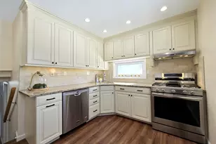 165 Edgewater Ave, Bayport, NY 11705 - Photo 7