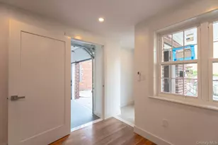 982 E 106th St, Brooklyn, NY 11236 - Photo 29