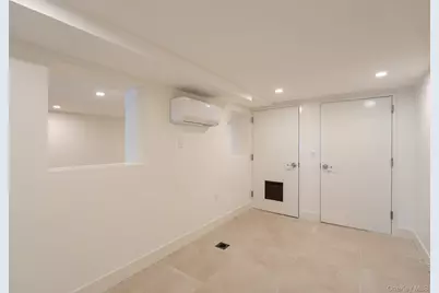 982 E 106th Street, Brooklyn, NY 11236 - Photo 37