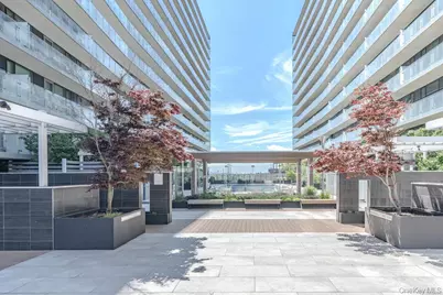 131-05 40th Road #18H, Flushing, NY 11354 - Photo 3