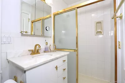 277 Saddle River Road, Airmont, NY 10952 - Photo 21