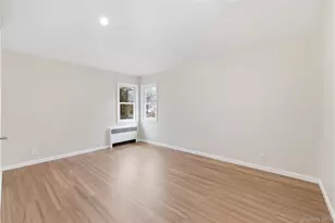 633 7th St, West Babylon, NY 11704 - Photo 9