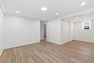 633 7th St, West Babylon, NY 11704 - Photo 17