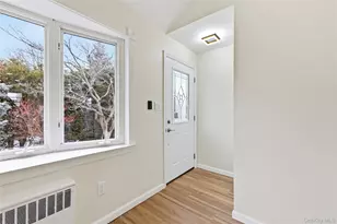 633 7th St, West Babylon, NY 11704 - Photo 3