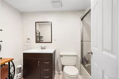 7 Cambridge Avenue, Bethpage, NY 11714 - Photo 19