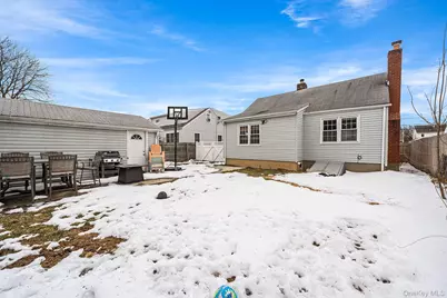 7 Cambridge Avenue, Bethpage, NY 11714 - Photo 25