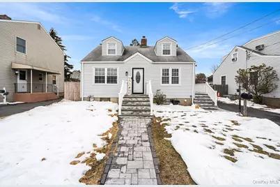 7 Cambridge Avenue, Bethpage, NY 11714 - Photo 1