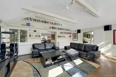 32 Penny Lane, Scarsdale, NY 10583 - Photo 13