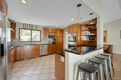 32 Penny Lane, Scarsdale, NY 10583 - Photo 7