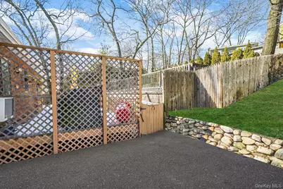 6 Hillside Road, Sound Beach, NY 11789 - Photo 29