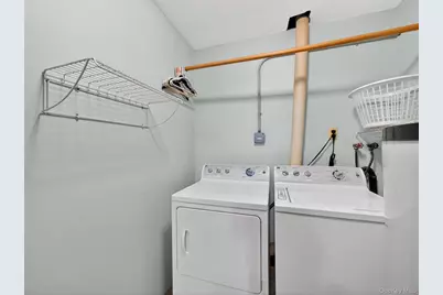 8 Hampton Road, Airmont, NY 10901 - Photo 43