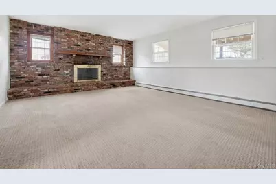 8 Hampton Road, Airmont, NY 10901 - Photo 39