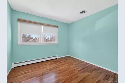 8 Hampton Road, Airmont, NY 10901 - Photo 27