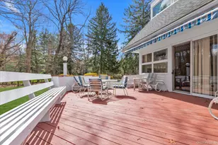 16 Serein Ct, Syosset, NY 11791 - Photo 21