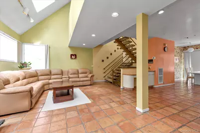 16 Serein Court, Syosset, NY 11791 - Photo 9