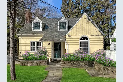 9 Holland Place, Hartsdale, NY 10530 - Photo 1