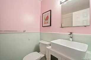 241-43B Oak Park Dr, Douglaston, NY 11362 - Photo 5