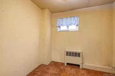 31 Walnut Avenue, Farmingdale, NY 11735 - Photo 15