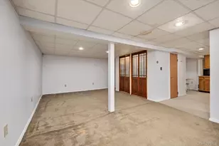 31 Walnut Ave, Farmingdale, NY 11735 - Photo 19