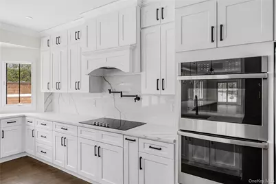 120 Peninsula Drive, Port Jefferson, NY 11777 - Photo 17