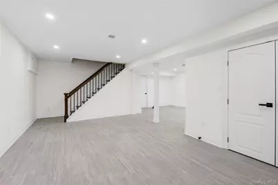 120 Peninsula Drive, Port Jefferson, NY 11777 - Photo 35